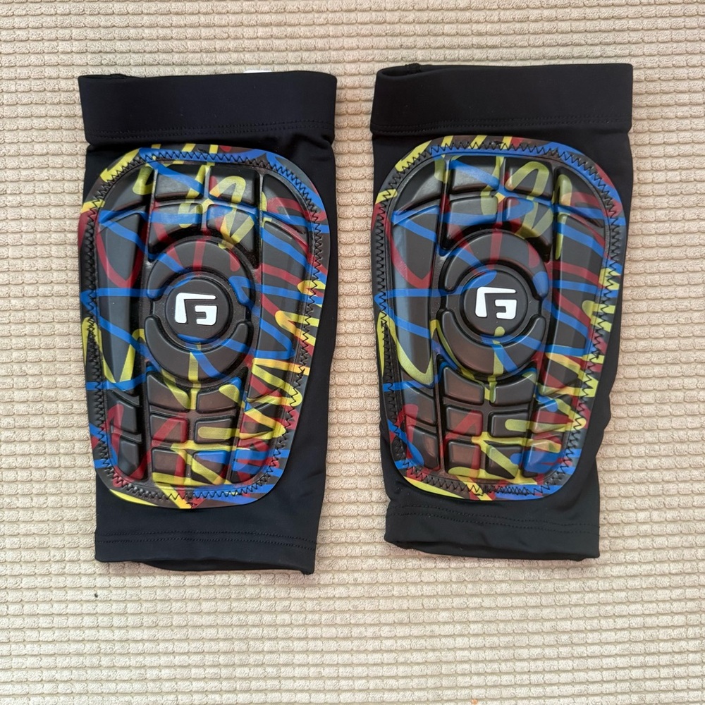 G-Form Pro S Compact Shon Guards